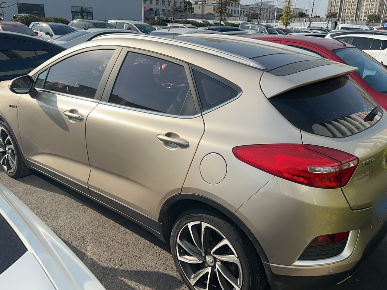 Emgrand GS 2017 Sport 1.3T AT Connected photo 5