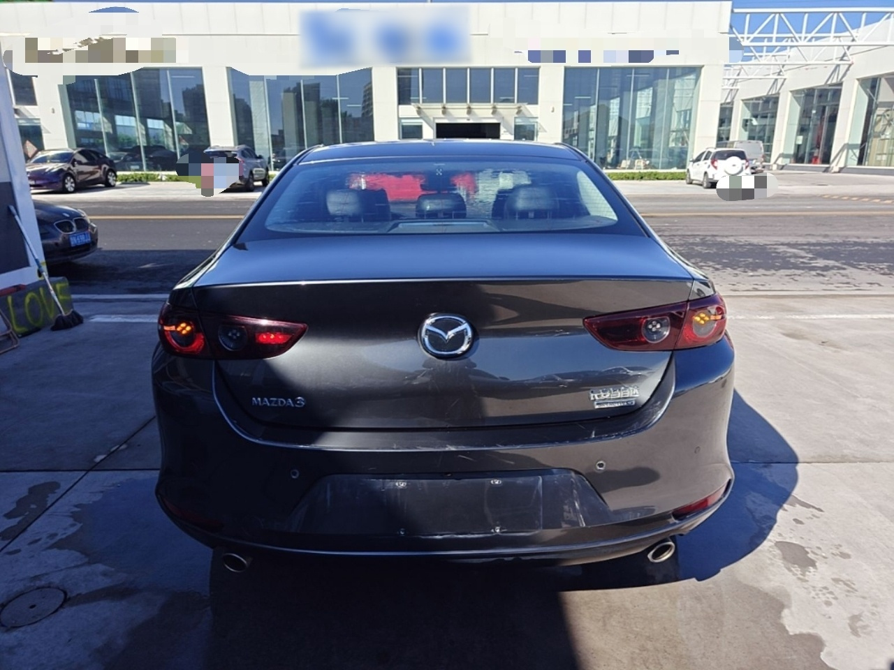 3 Axela 2020 2.0L AT photo 3