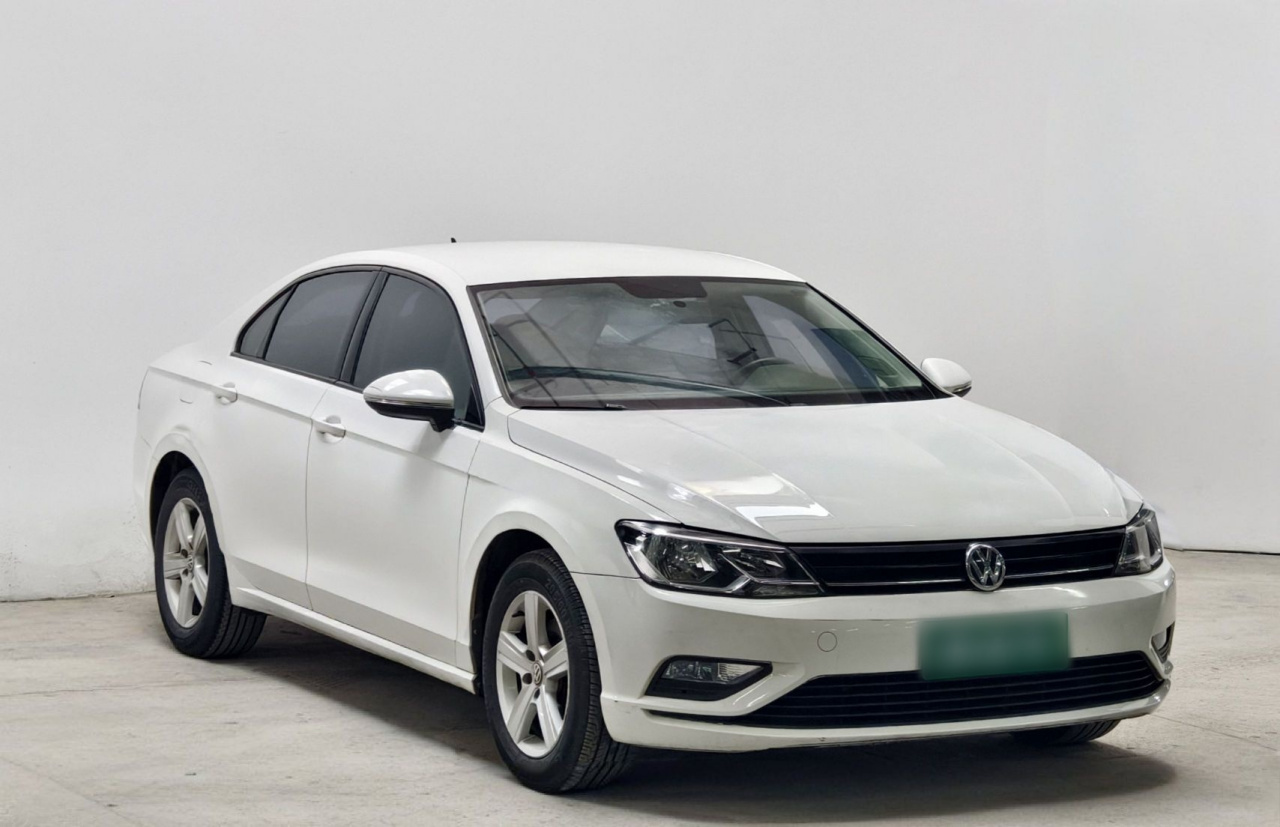 Lamando 2015 230TSI DSG photo 3