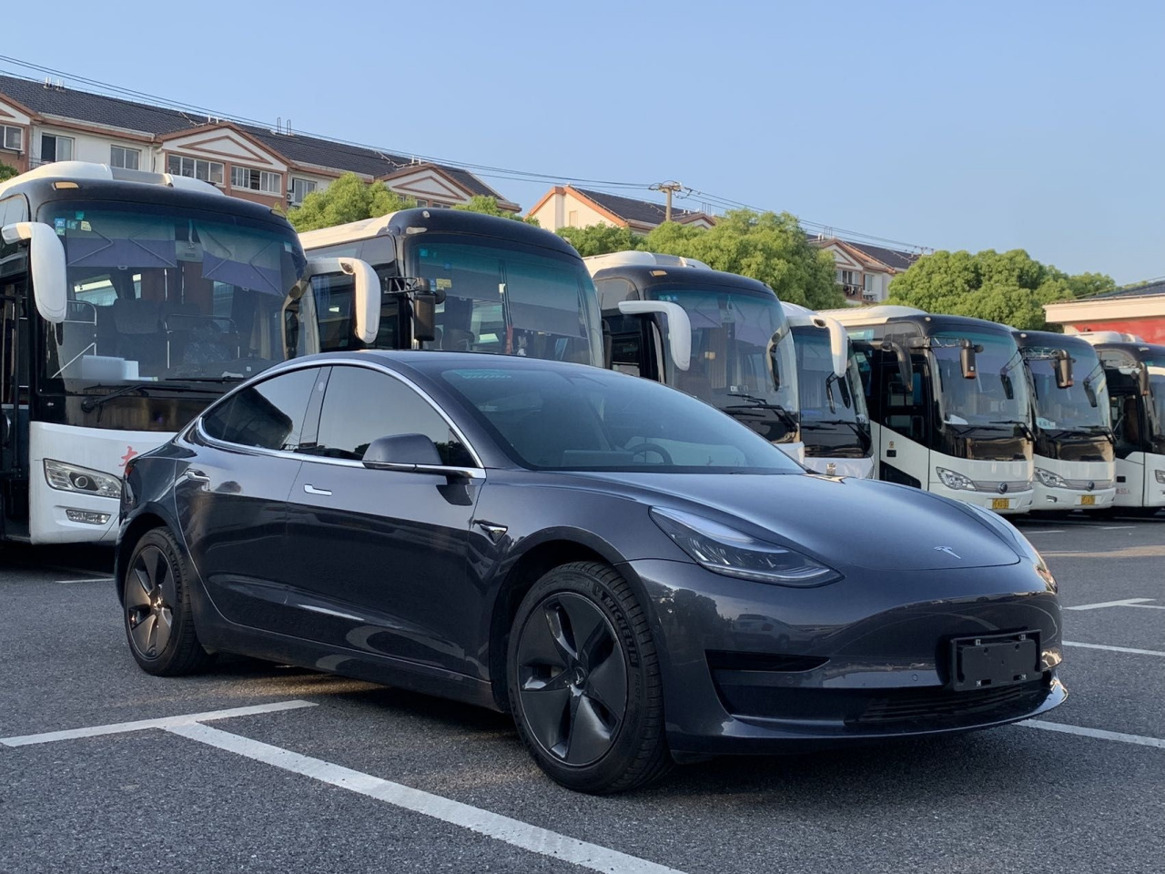 Model 3 2020 Standard Range RWD Upgraded photo 3