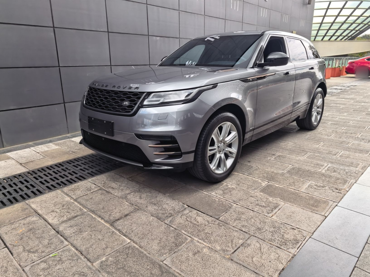Range Rover Velar 2020 P250 R-DYNAMIC S