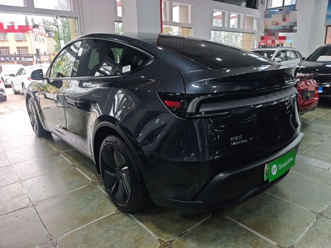 Model Y 2025 RWD photo 4