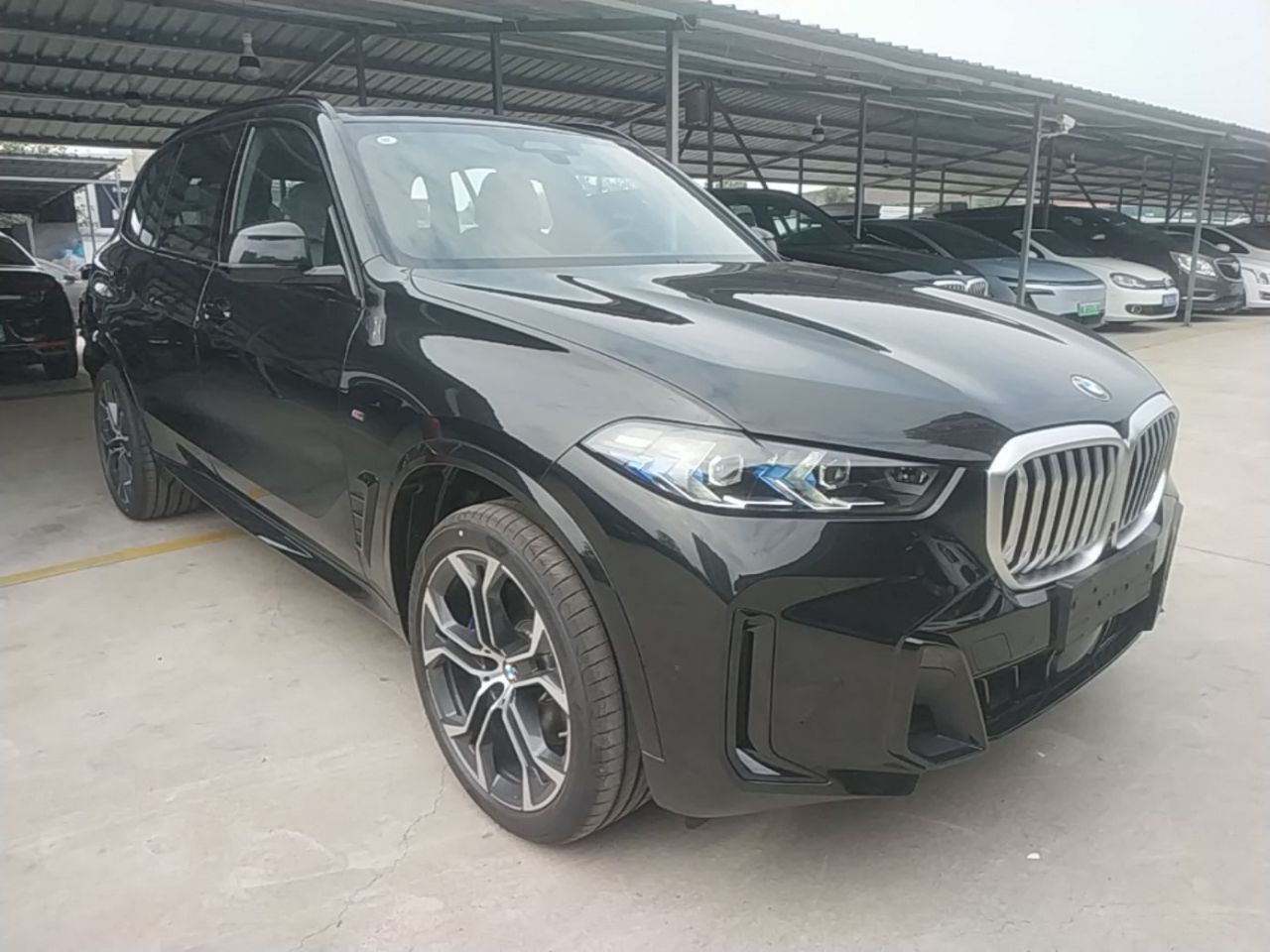 X5 2026 Facelift xDrive 40Li M M Sport Night Package photo 5