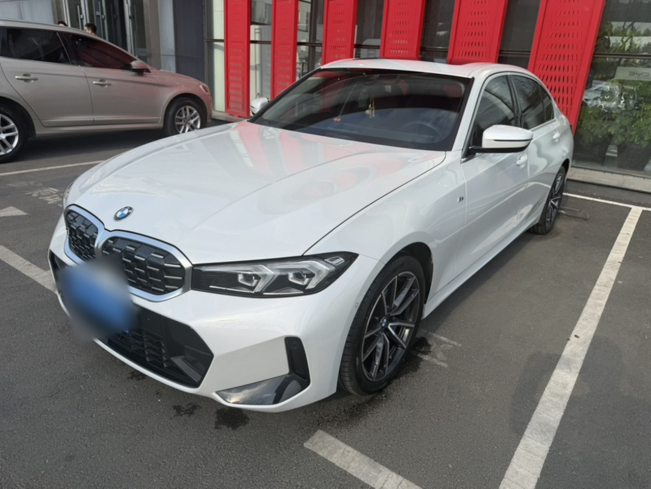 3 Series 2025 325Li M Sport Package