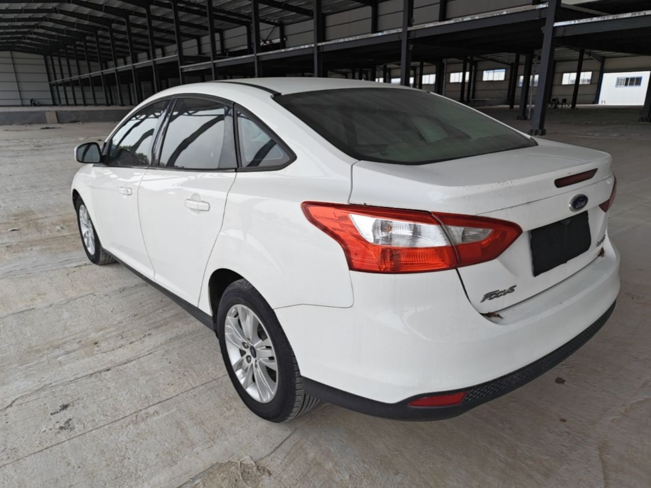 Focus 2012 Sedan 1.6L MT Comfort photo 4