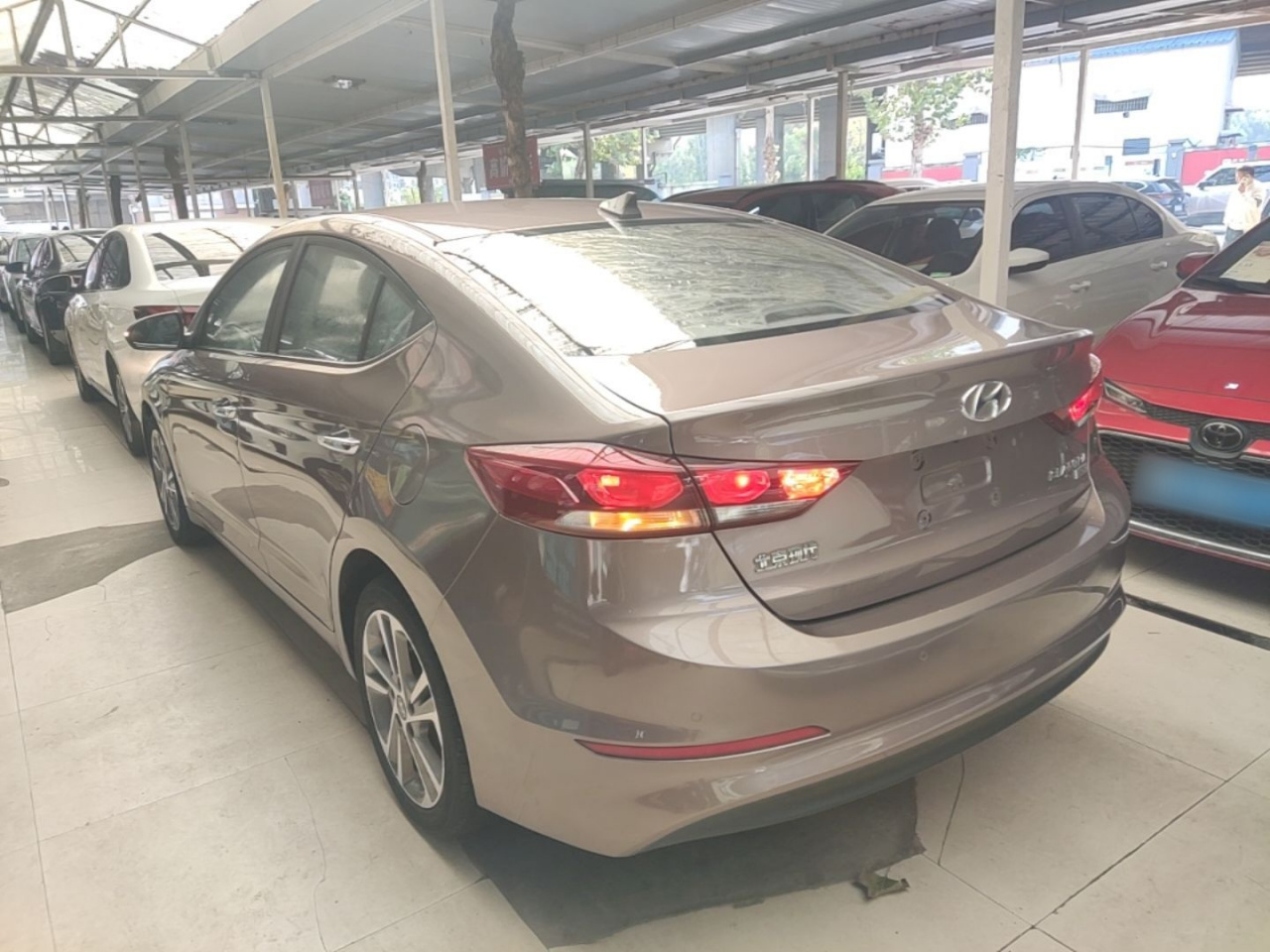 Elantra 2016 1.6L AT Smart Elite photo 4