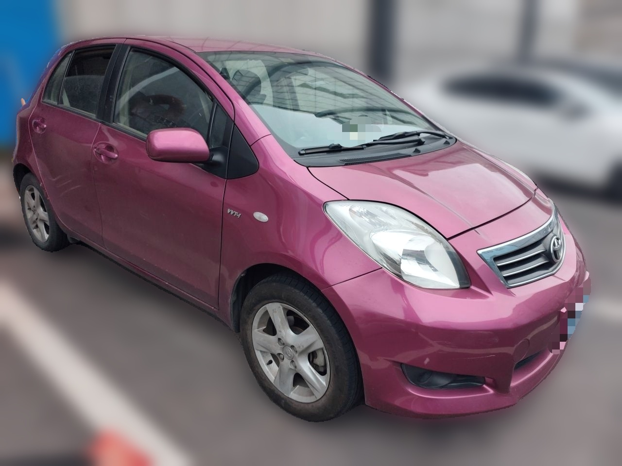 2011 1.6E AT photo 3