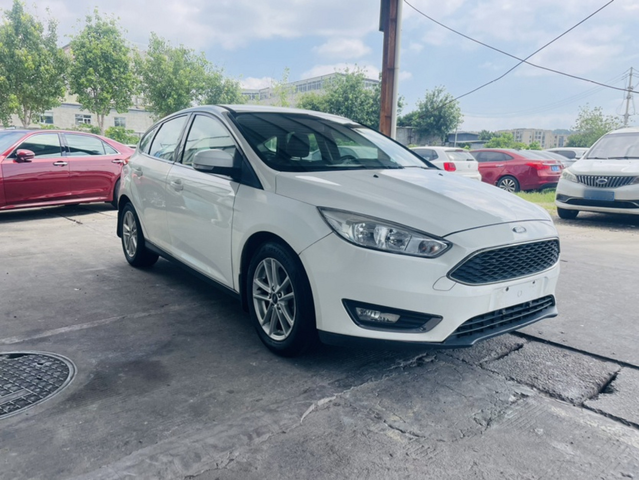Focus 2015 Hatchback 1.6L AT photo 2