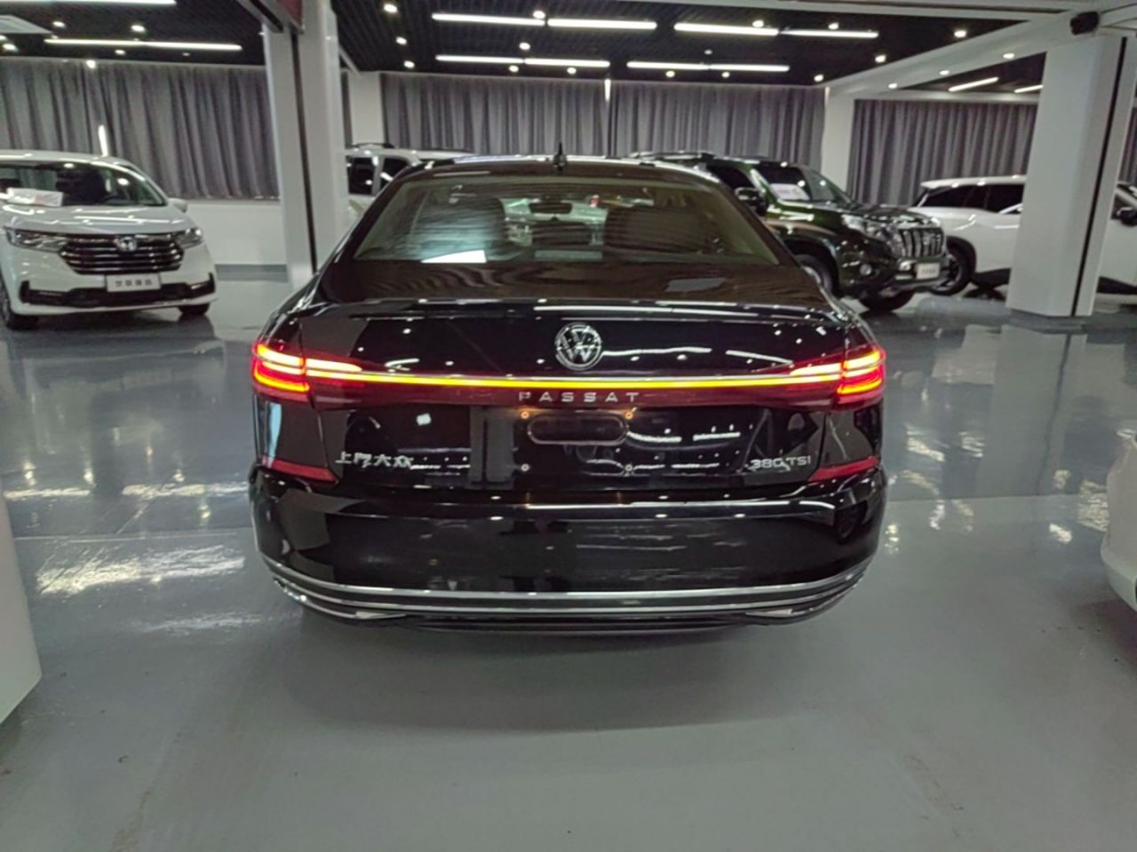 Passat 2024 380TSI photo 3