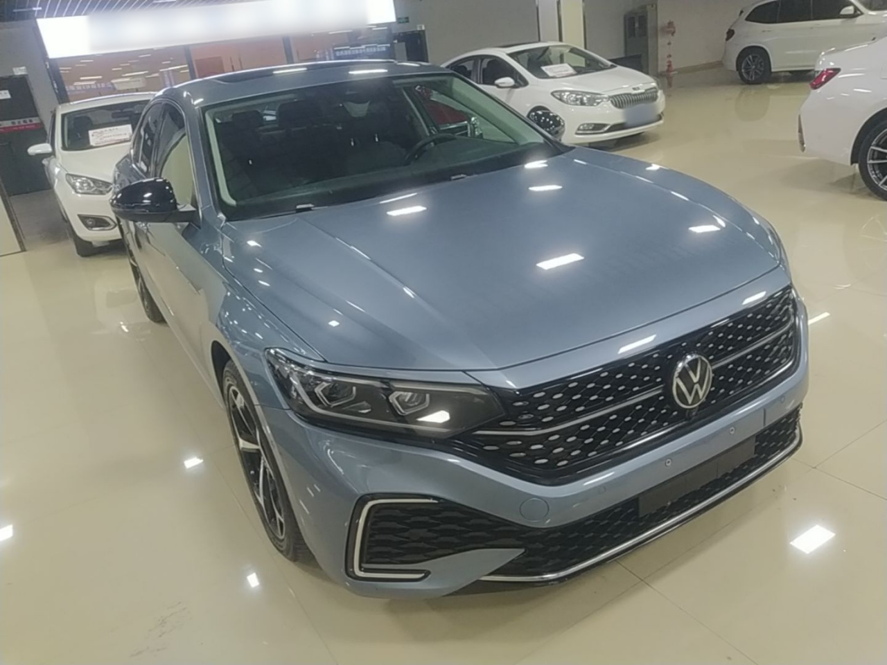 Passat 2023 330TSI Premium photo 3