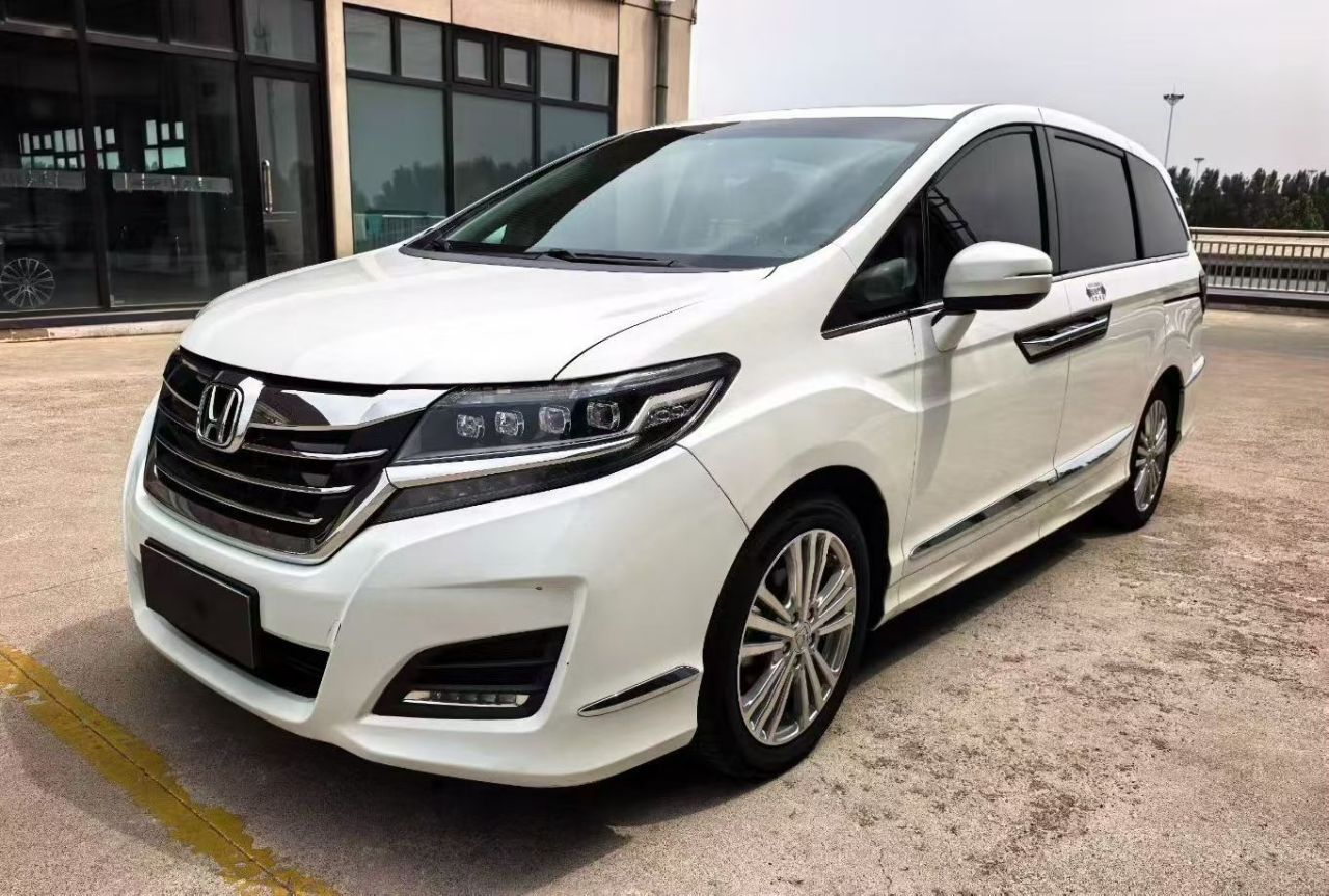 Elysion 2016 2.4L Luxury