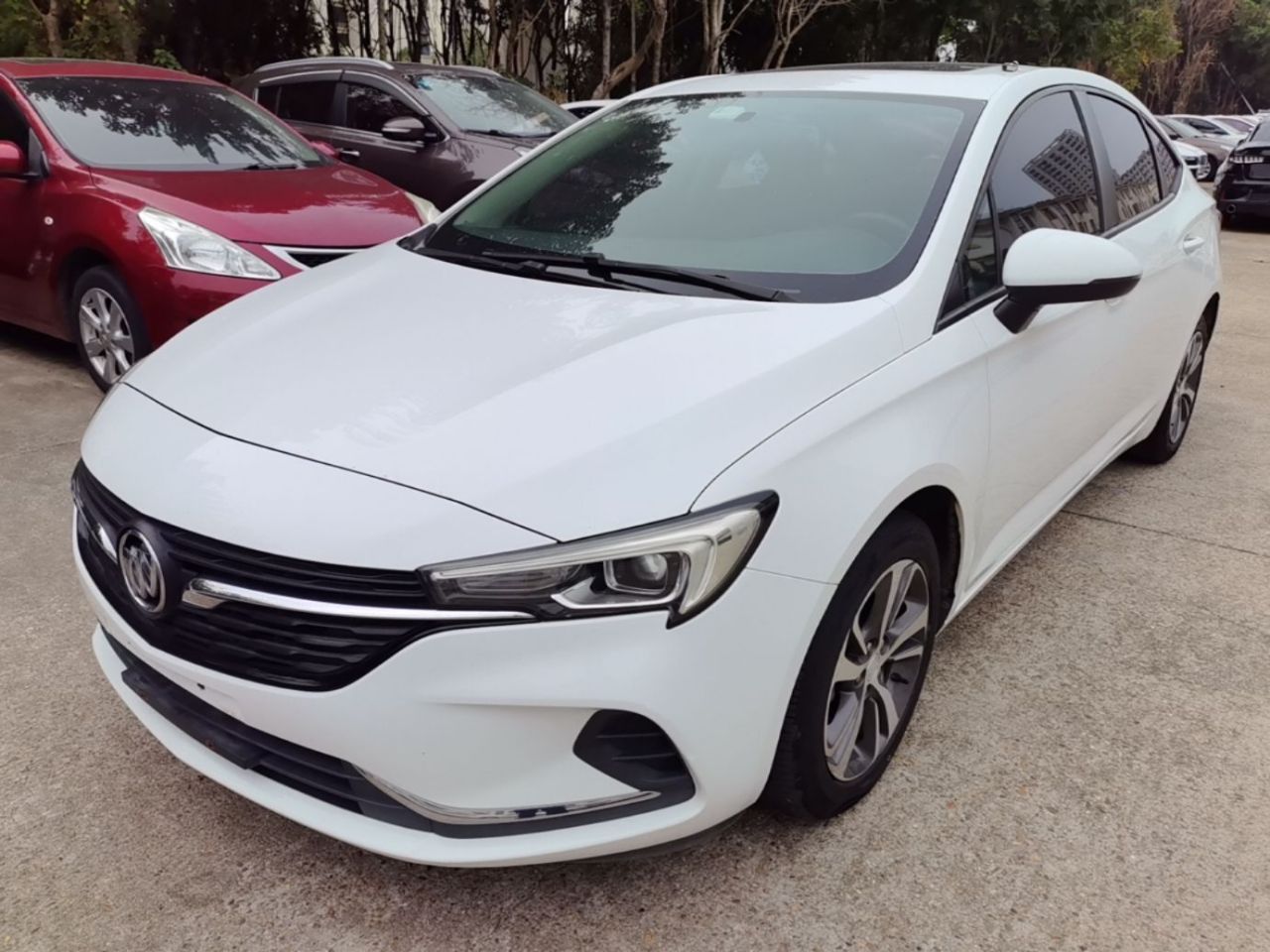 Verano 2020 20T CVT Leading