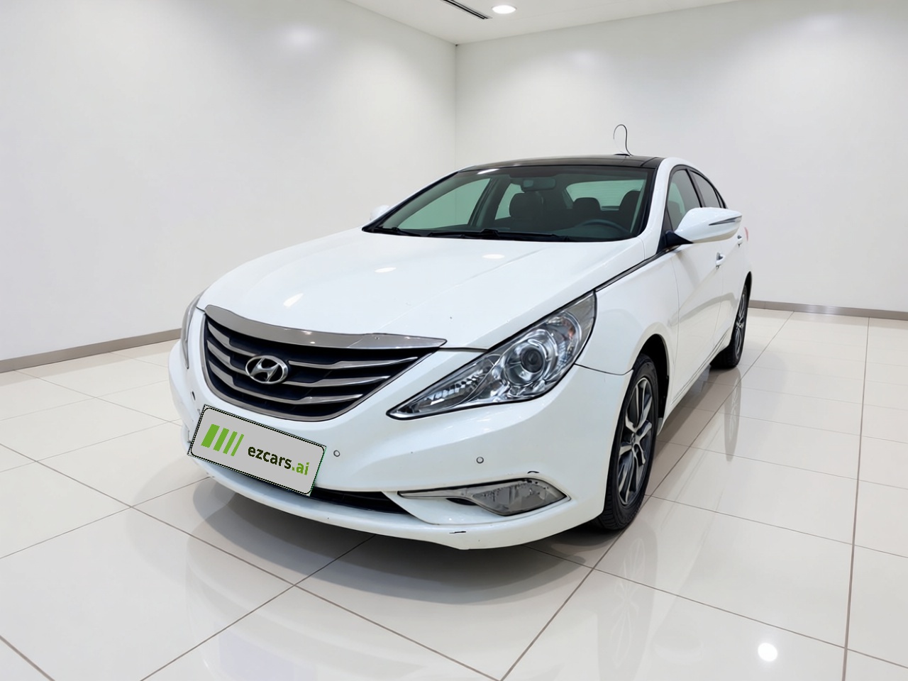 Sonata 2015 Classic 2.0L AT Leading