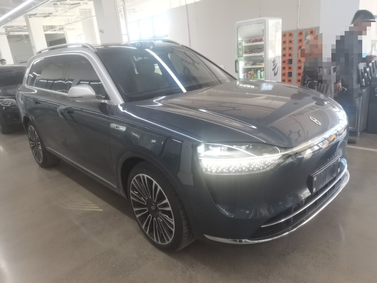 HIMA AITO M9 2024 EREV Ultra 42kWh 6-Seater photo 3