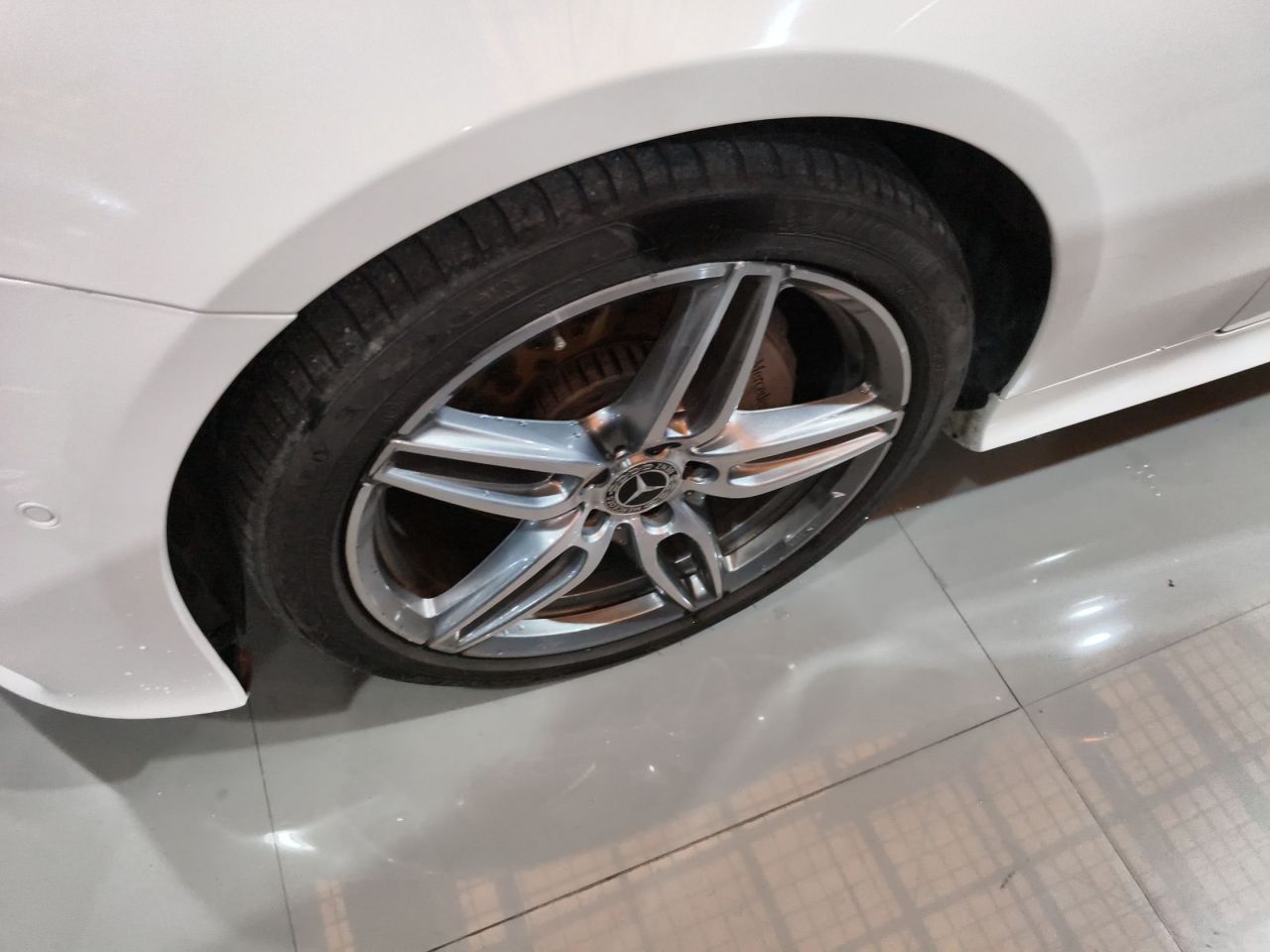 E-Class Imported 2017 E 200 4MATIC Coupe photo 3