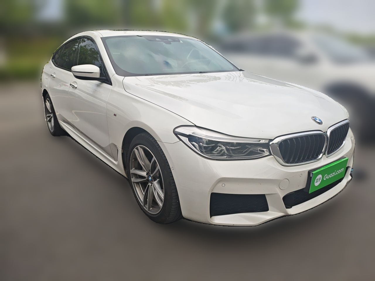 6 SeriesGT 2018 630i M Sport Package photo 3