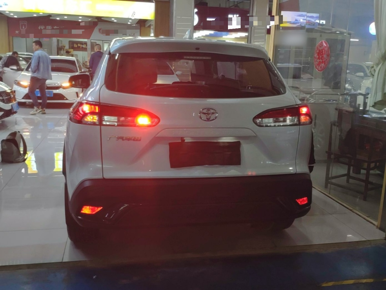 Frontlander 2023 2.0L CVT Elite photo 3