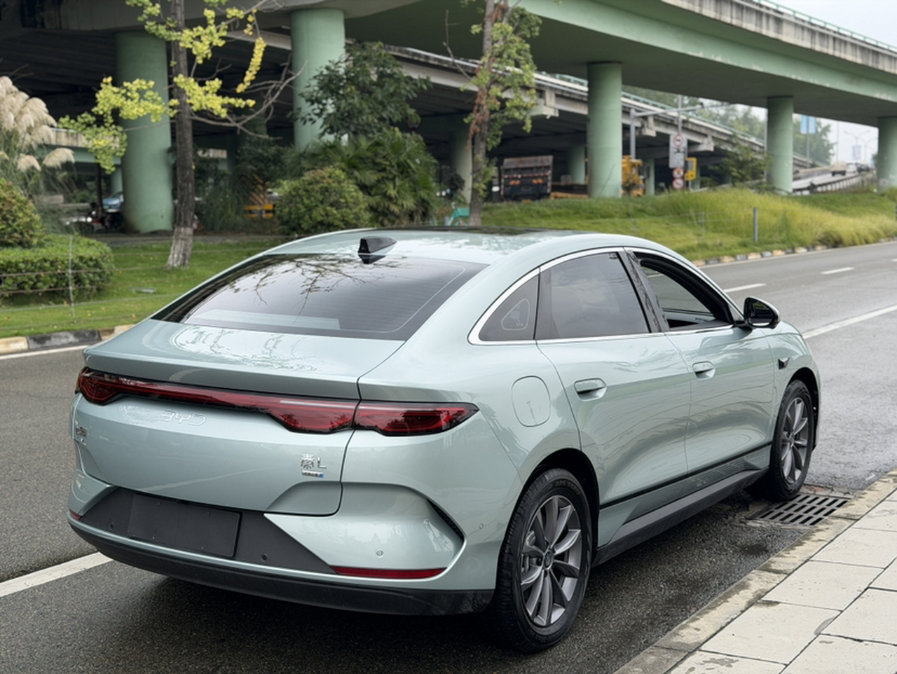 Qin L 2025 EV 545KM photo 2