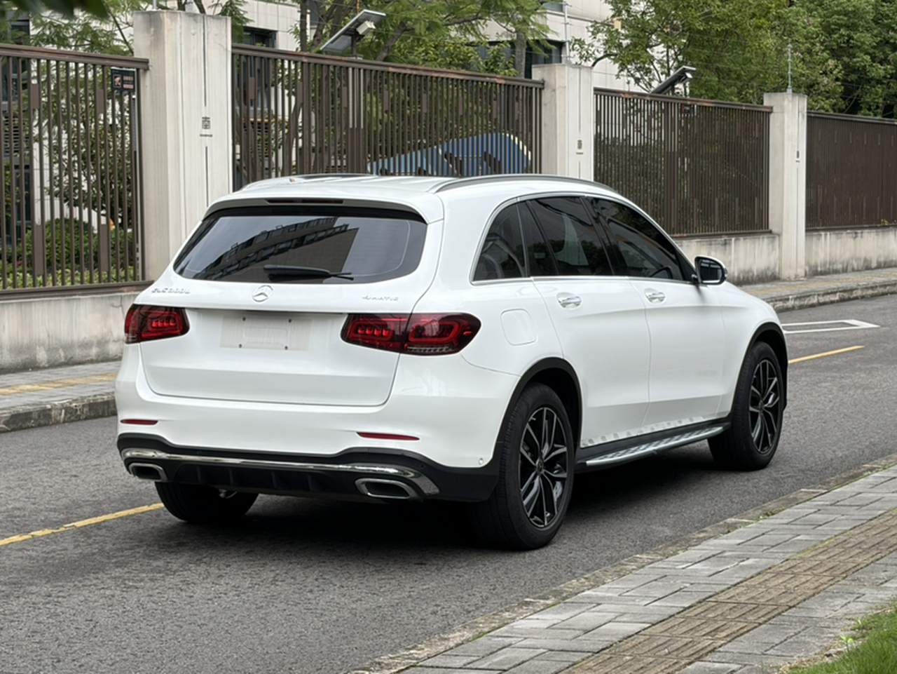 GLC 2021 GLC 300 L 4MATIC Dynamic photo 4