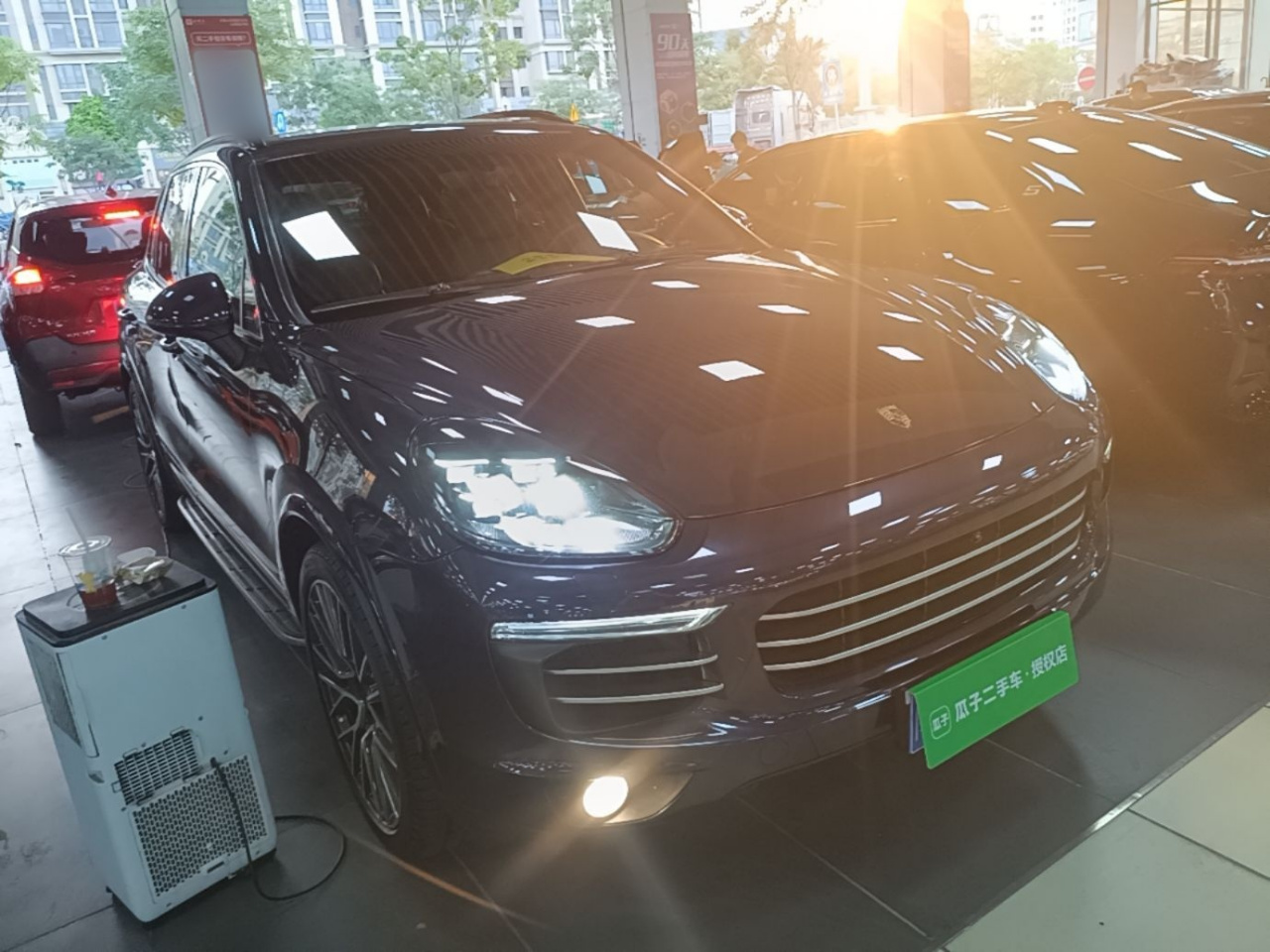 2016 Cayenne Platinum Edition 3.0T photo 3