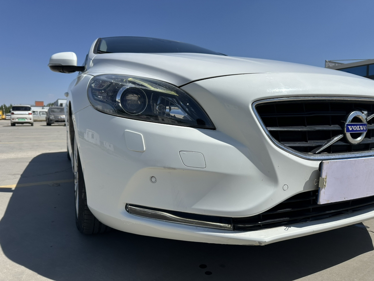 V40 2015 1.6T photo 4