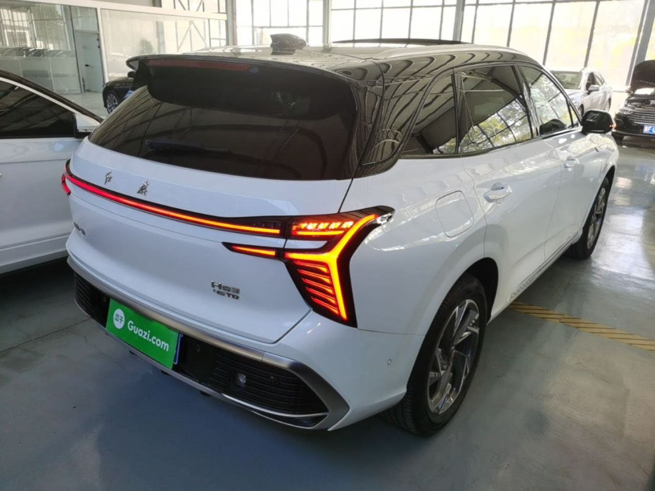 HS3 2023 2.0T AWD photo 4