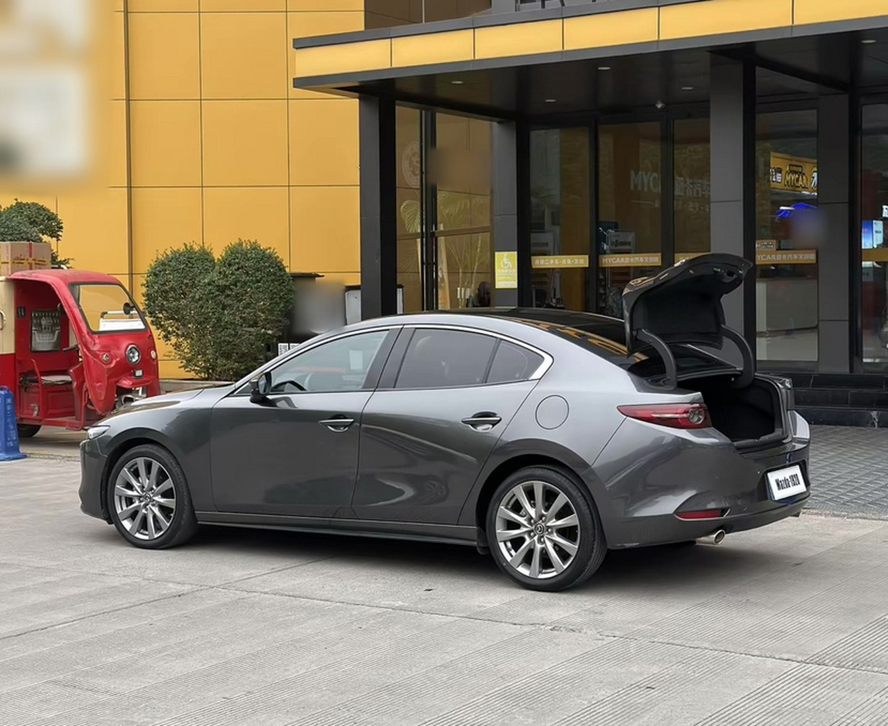 3 Axela 2021 2.0L AT photo 5
