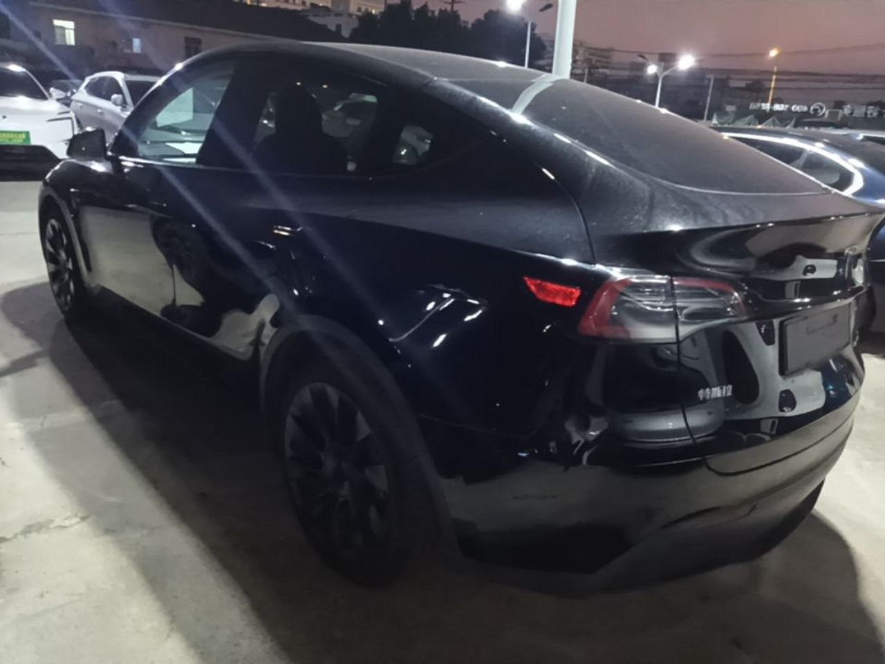 Model Y 2021 Standard Range RWD photo 4