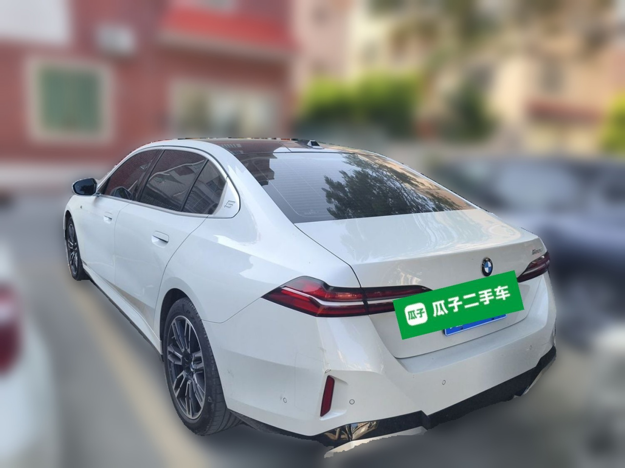 5 Series 2024 530Li Leading M Sport Package photo 4