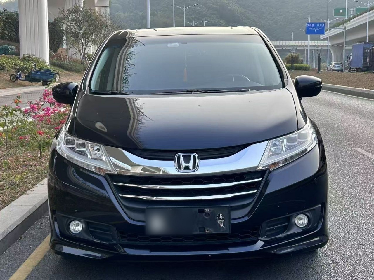 Odyssey 2015 Facelift 2.4L Smart photo 2