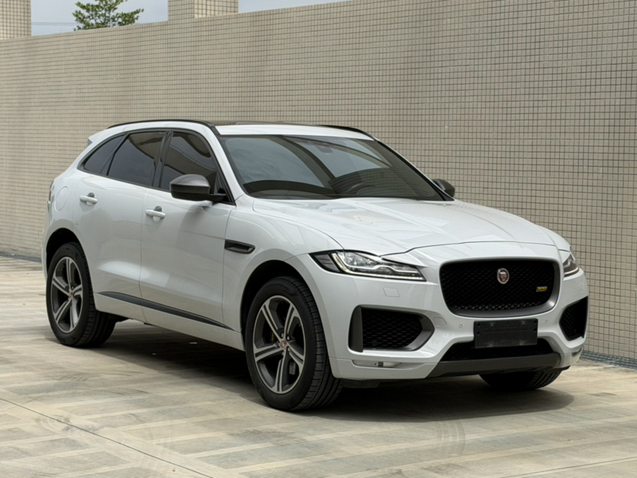 F-PACE 2020 300-Sport Sport photo 3