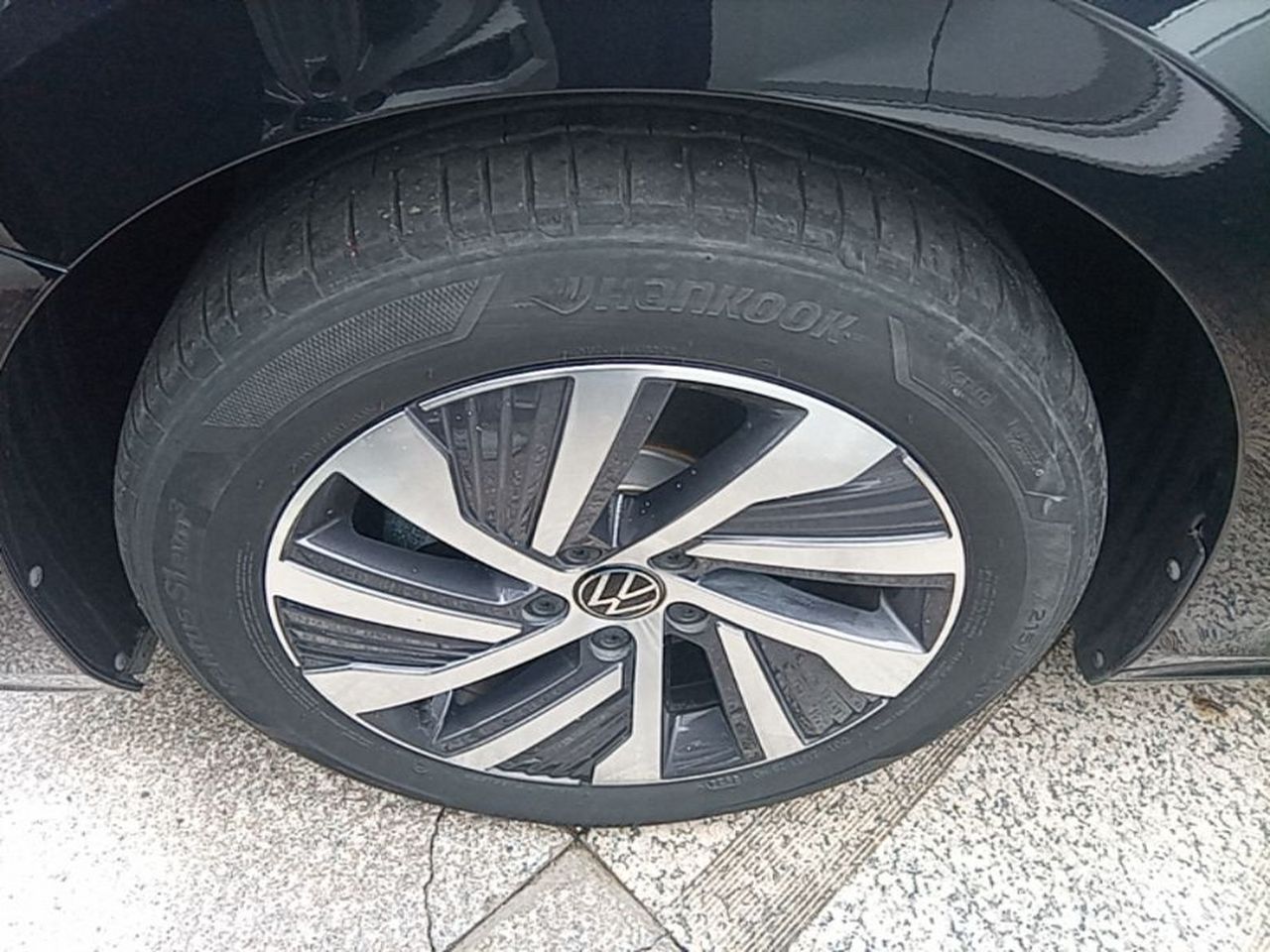 Passat EV 2023 430PHEV Hybrid Luxury photo 2