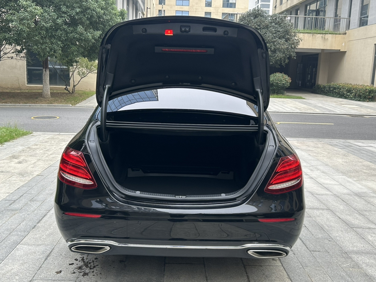 E-Class 2019 E 200 L photo 3