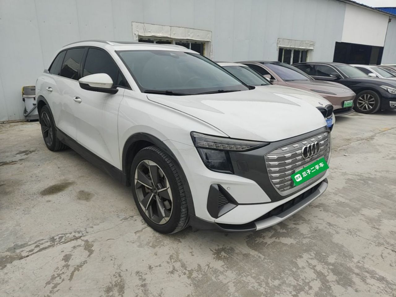 Q5 e-tron 2022 40 e-tron Starlight photo 3
