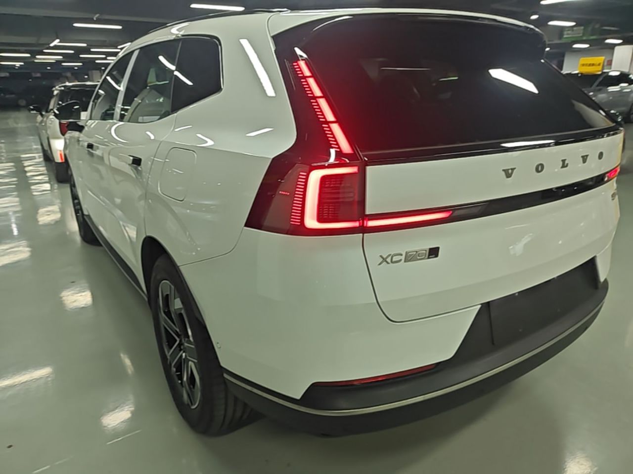 XC70 Hybrid 2026 AWD Extended Range Core photo 4