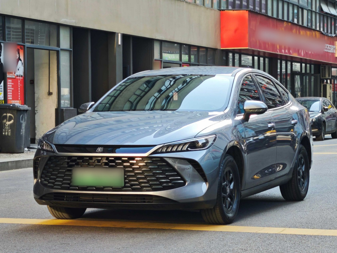 Qin PLUS 2025 DM-i ADAS 128KM Progressive