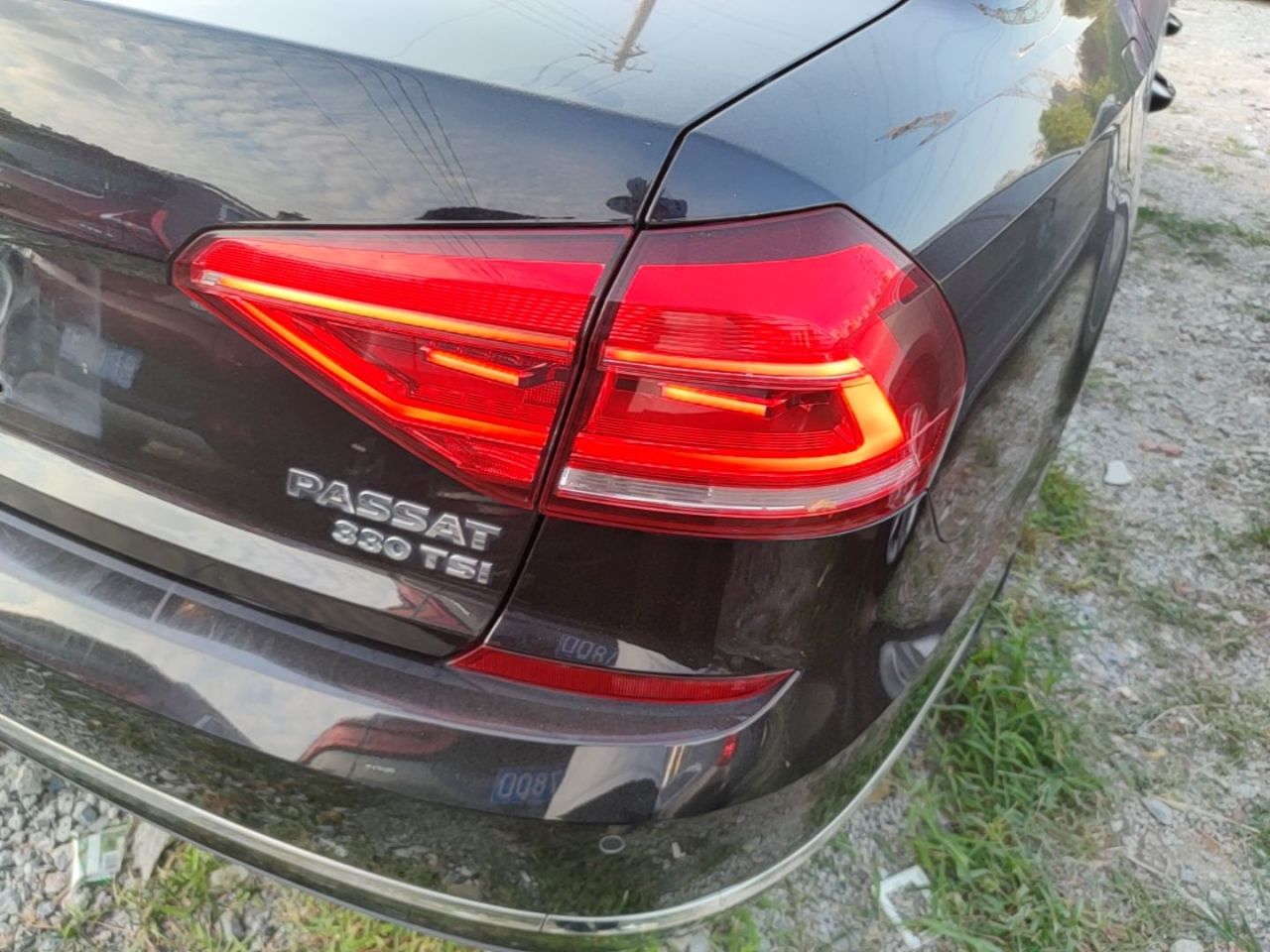 Passat 2017 330TSI DSG photo 2