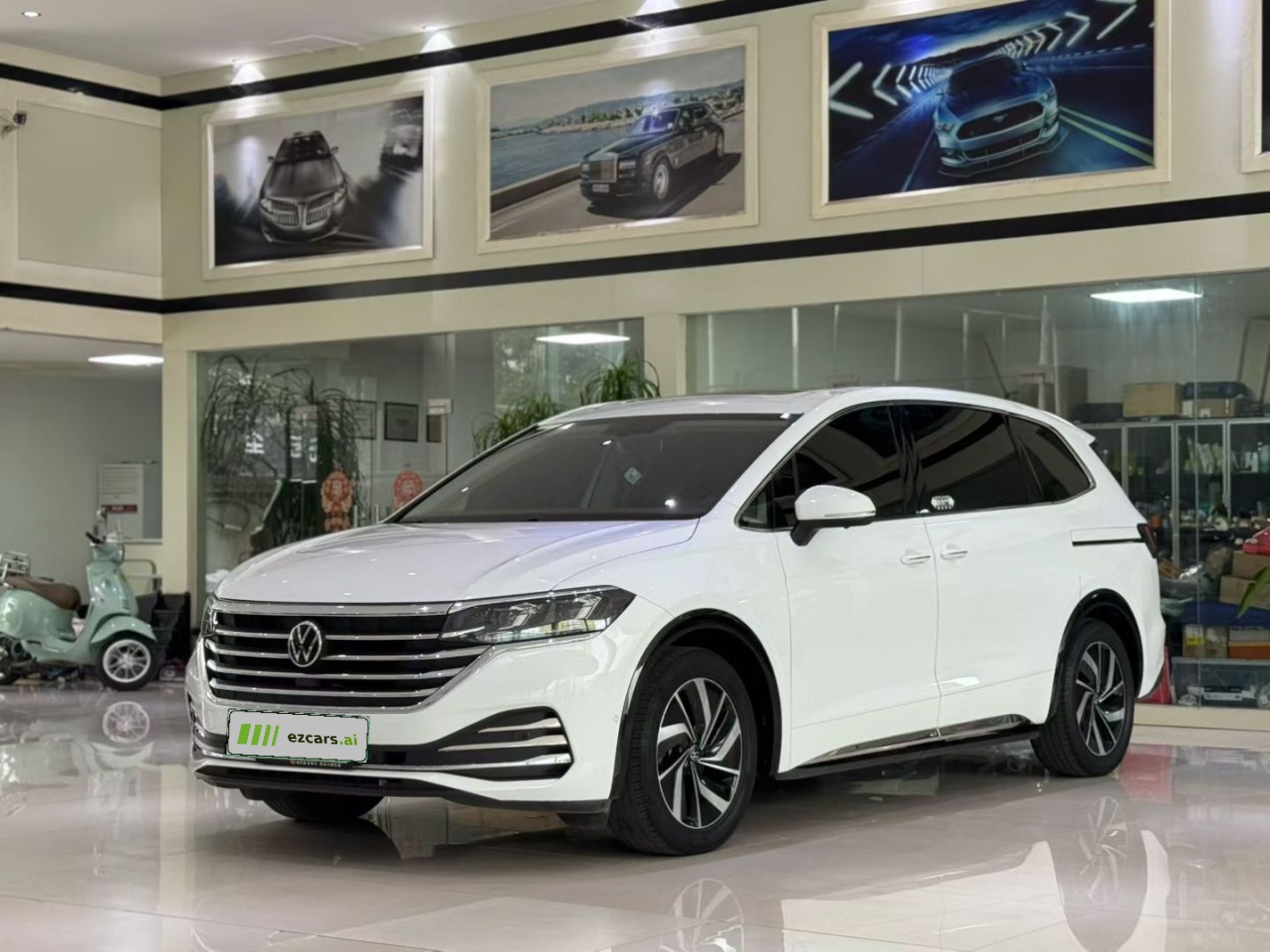 Viloran 2020 330TSI Luxury