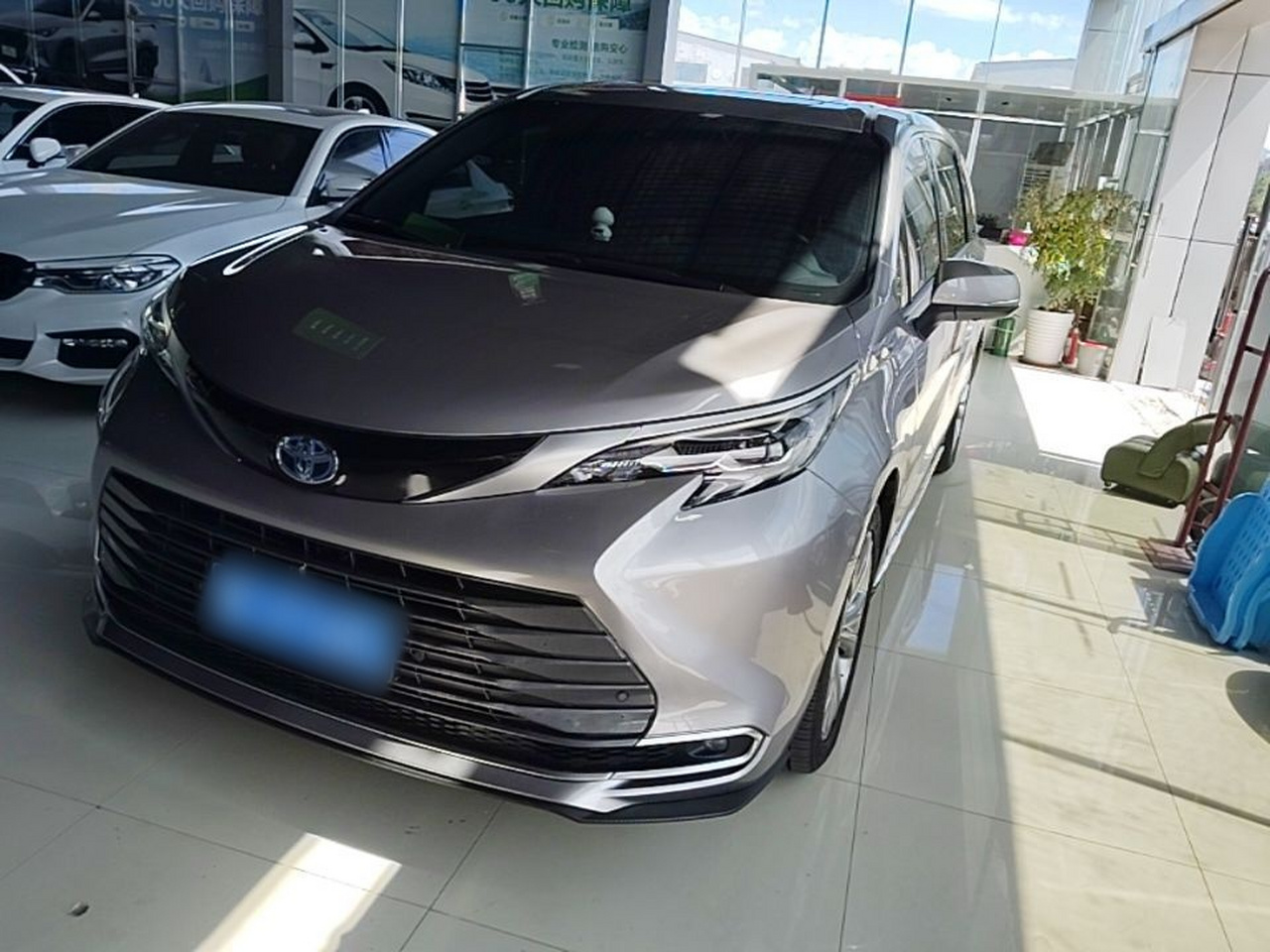 Sienna 2023 2.5L Hybrid Premium