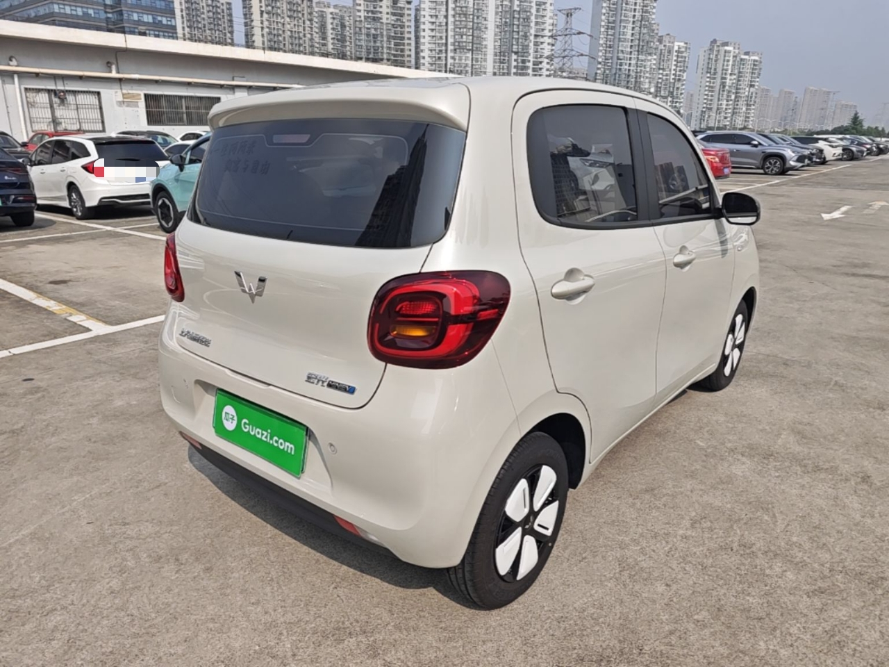 Hongguang MINIEV 2025 4th Gen 4-Door Advanced photo 4
