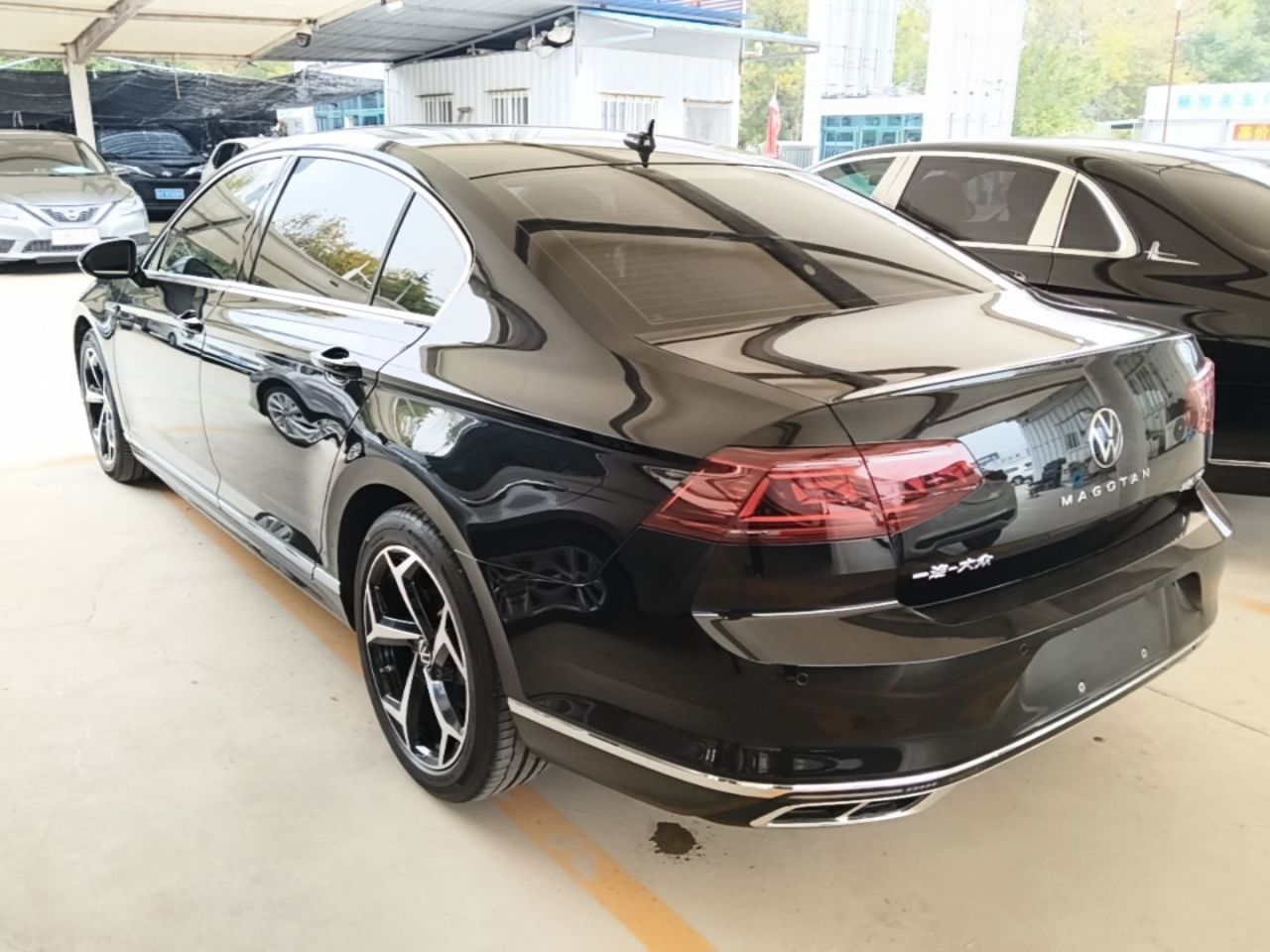 Magotan 2024 200 330TSI DSG Luxury photo 4