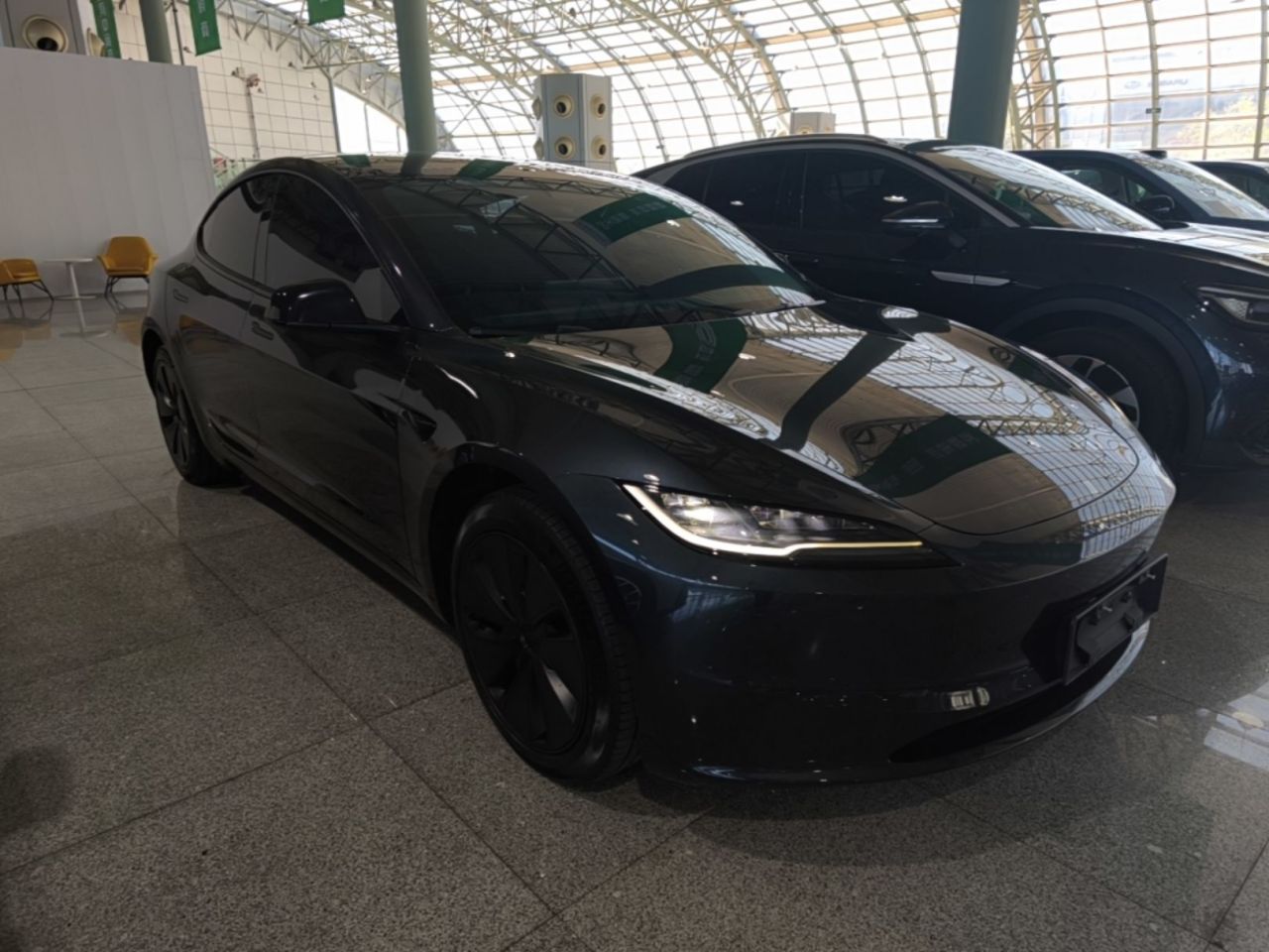 Model 3 2023 RWD photo 3
