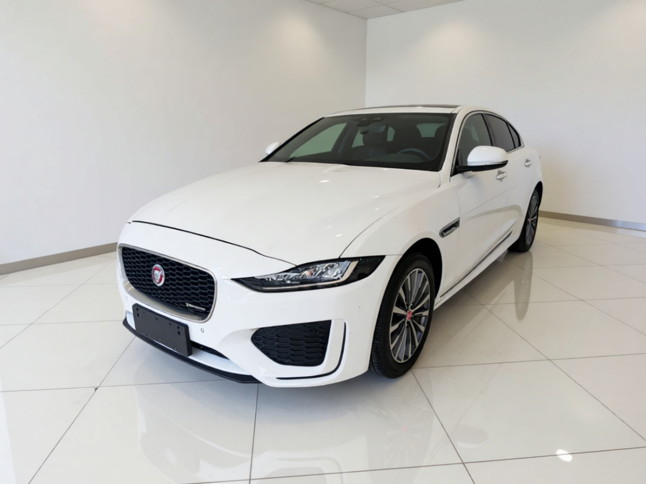 XEL 2020 2.0T 200PS R-DYNAMIC Sport