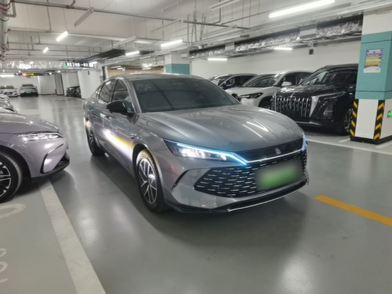 Qin L 2025 DM-i ADAS 120KM Leading photo 3