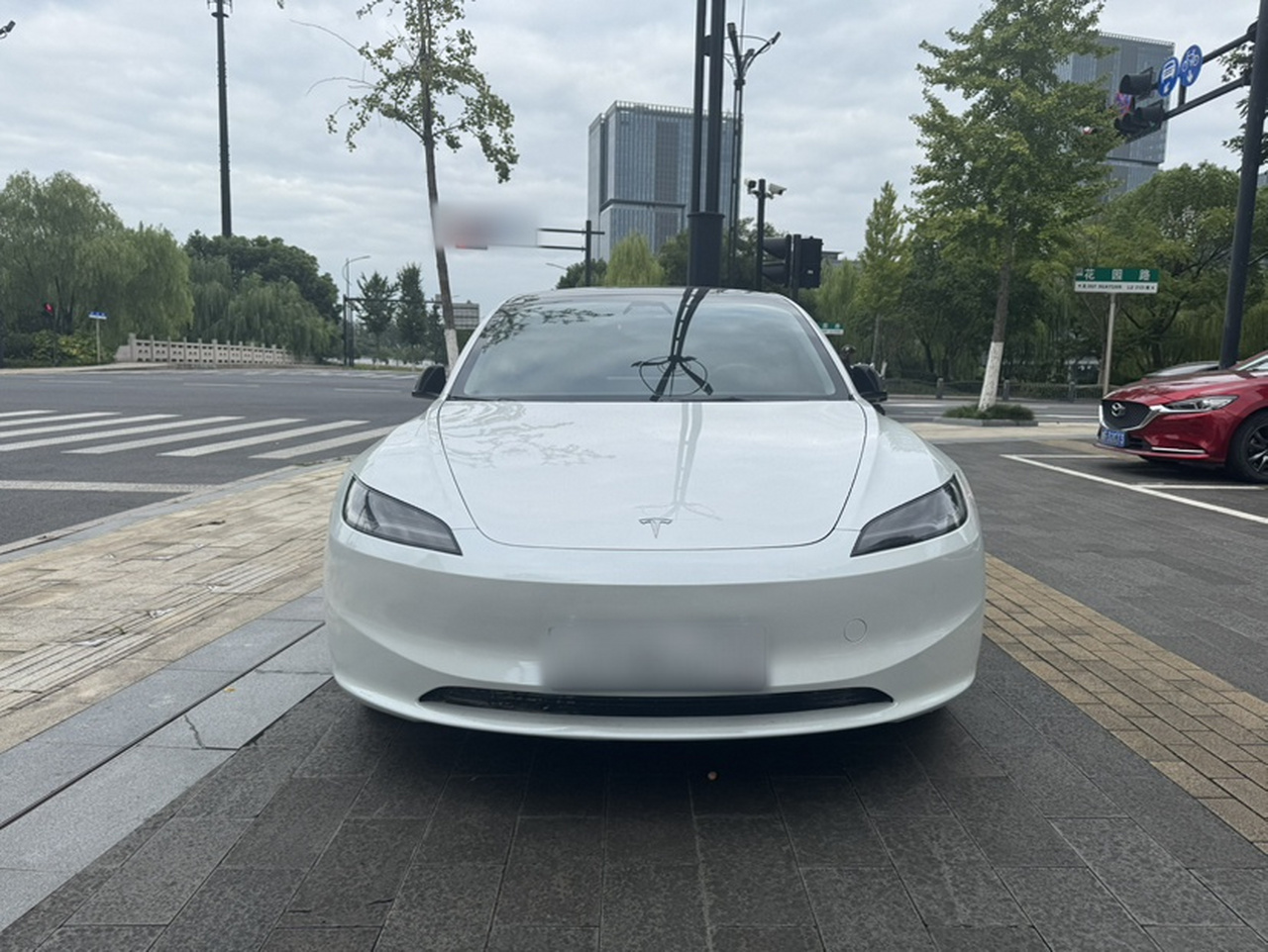Model 3 2023 RWD photo 2