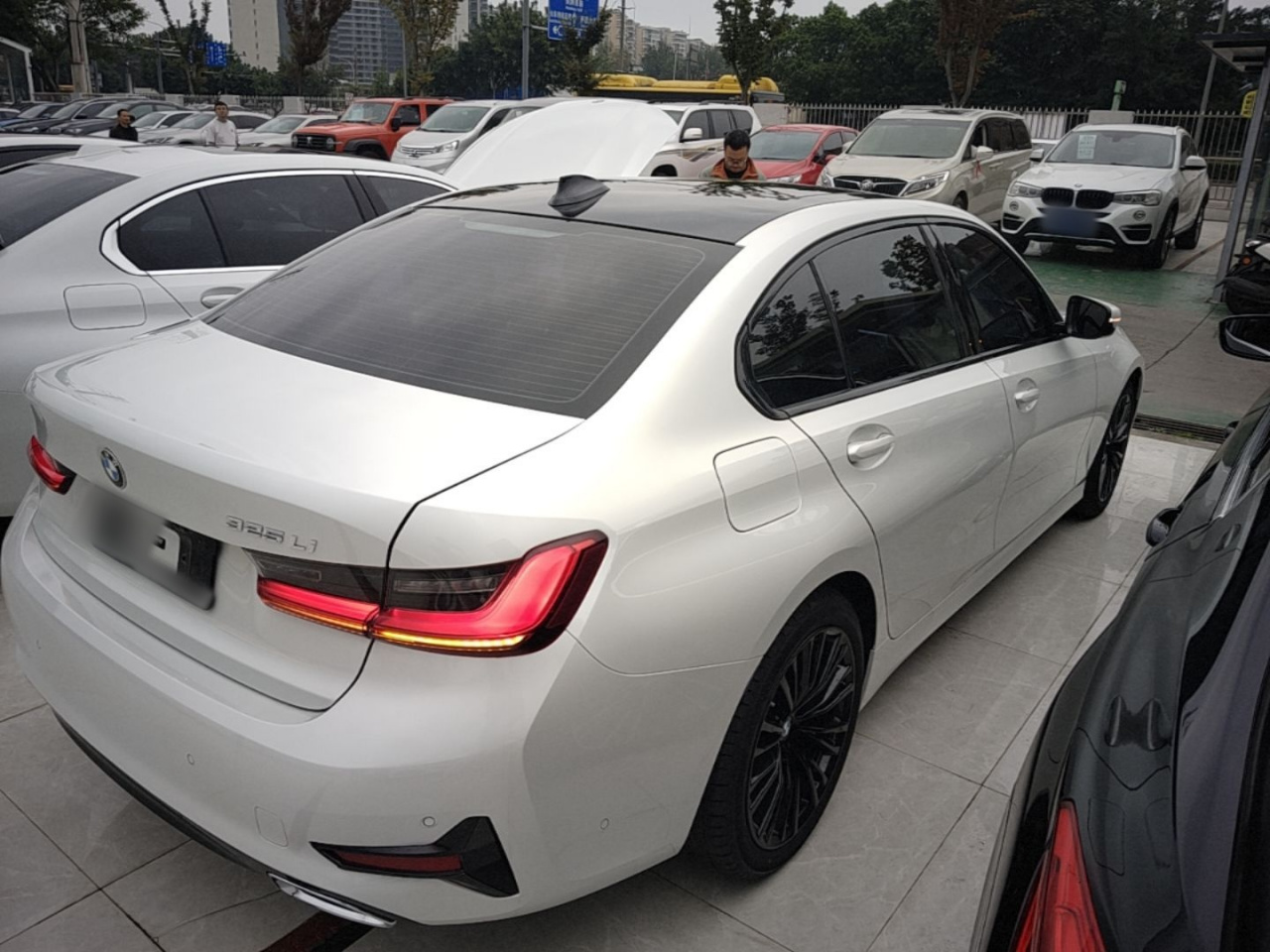 3 Series 2020 325Li Launch Edition photo 4