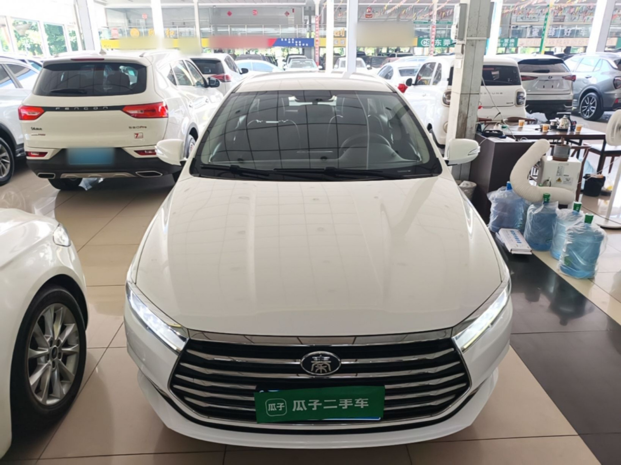 Qin 2019 1.5L AT Luxury photo 2