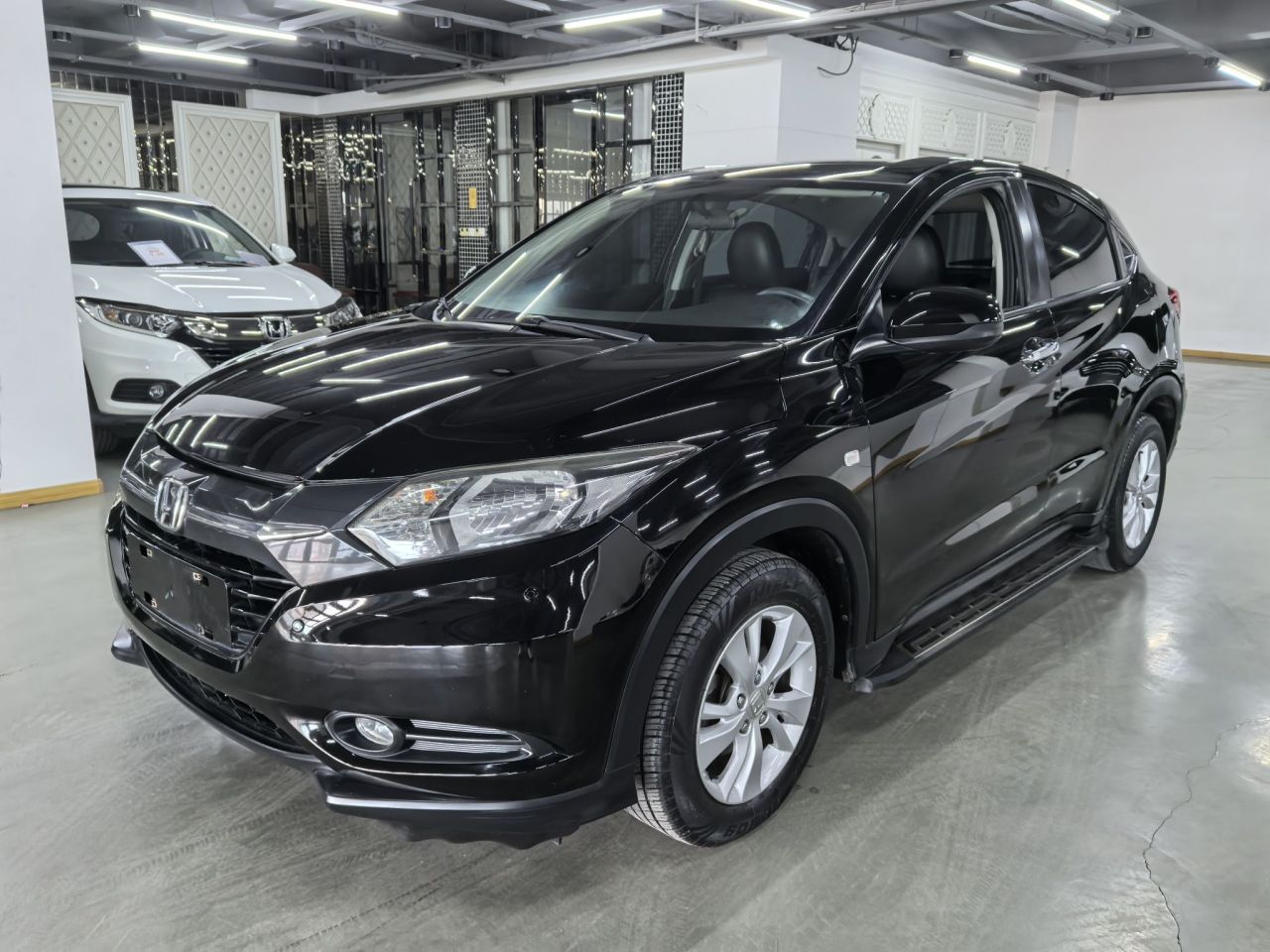Vezel 2017 1.5L CVT RWD Comfort