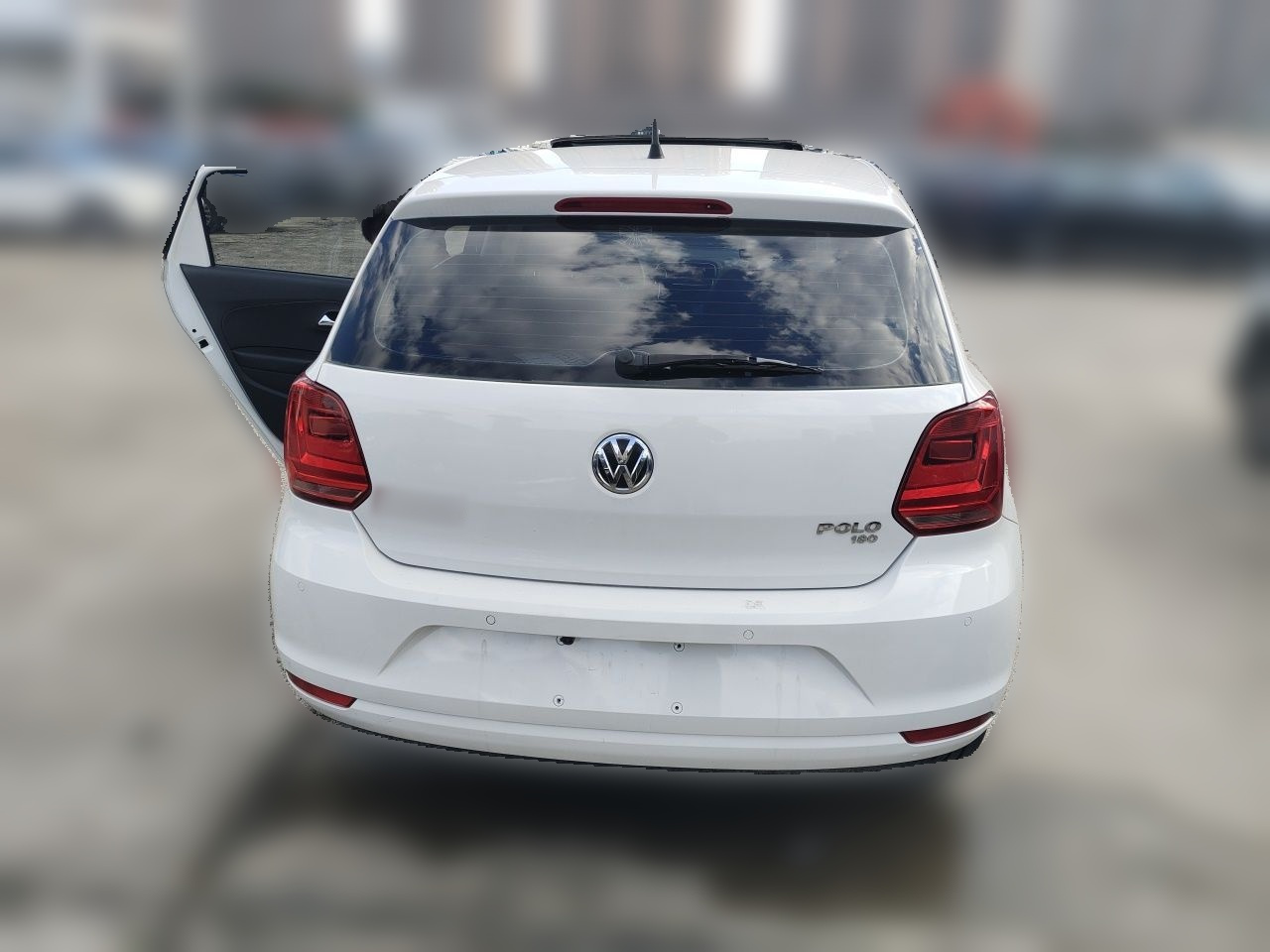 Polo 2016 1.6L AT Comfort photo 5