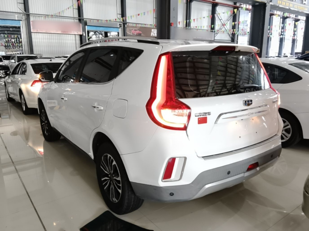 Vision X6 2016 1.8L MT Luxury photo 4